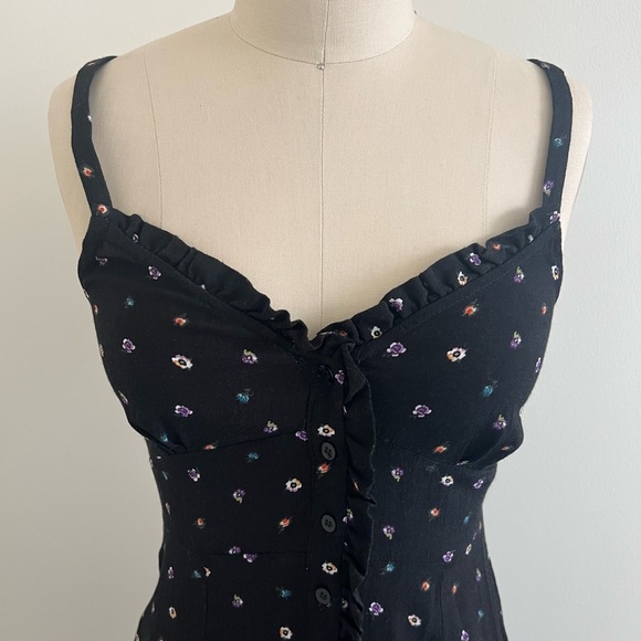 Topshop Black Floral Ruffle Button Down Midi Dress - Picture 2 of 10